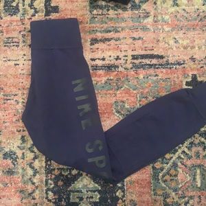 Nike leggings